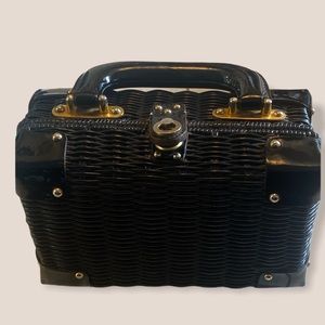 Vintage basket handbag